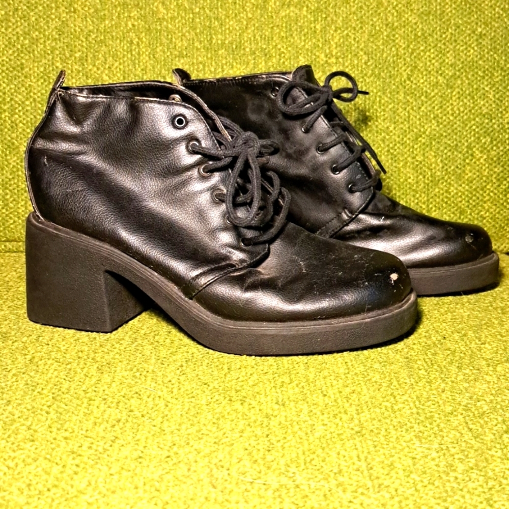 1990s boots